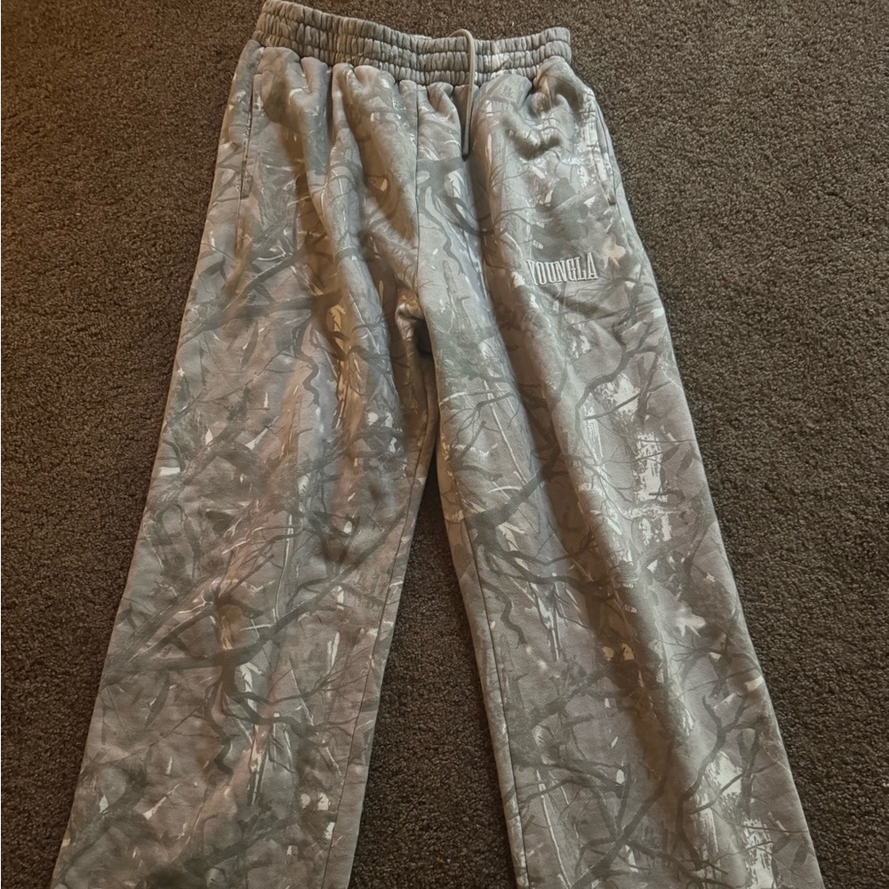 YOUNG LA Camo Sweats